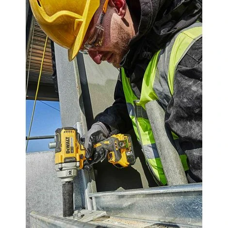 Schlagschrauber DeWALT DCF892P2T (2 X 5,0 Ah + DCB115 + TSTAK II) 5 Schlagschrauber DeWALT DCF892P2T (2 X 5,0 Ah + DCB115 + TSTAK II) – Bild 3